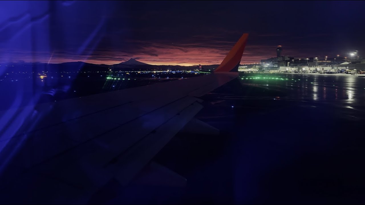 4K Southwest Airlines Boeing 737MAX 8 [N8772M] pushback, start up, and takeoff from PDX