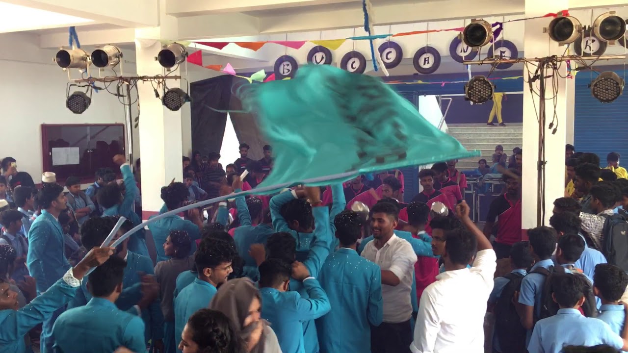 അക്കിക്കാവ്   MOC കോളേജിൽ VMK പൊളിച്ചടുക്കി