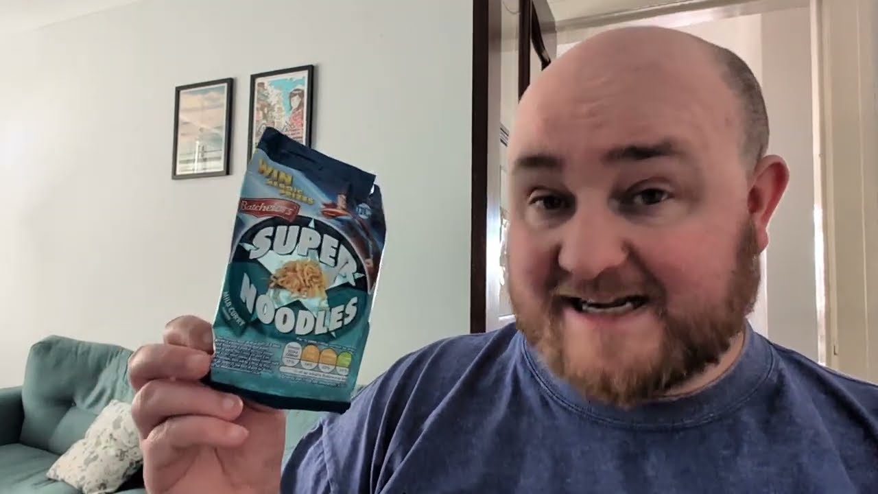 Super Noodles Mild Curry Flavour -- Snack Tube