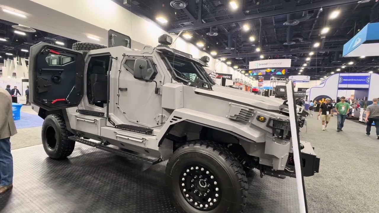 Ford F-550 turned tactical monster! 