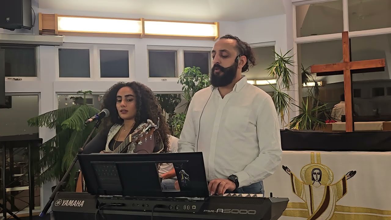 فترة تسبيح مع الأخ صمويل والأخت انجلينا / كنيسة يسوع هو الطريق أوتاوا 1 نوفمبر 2025