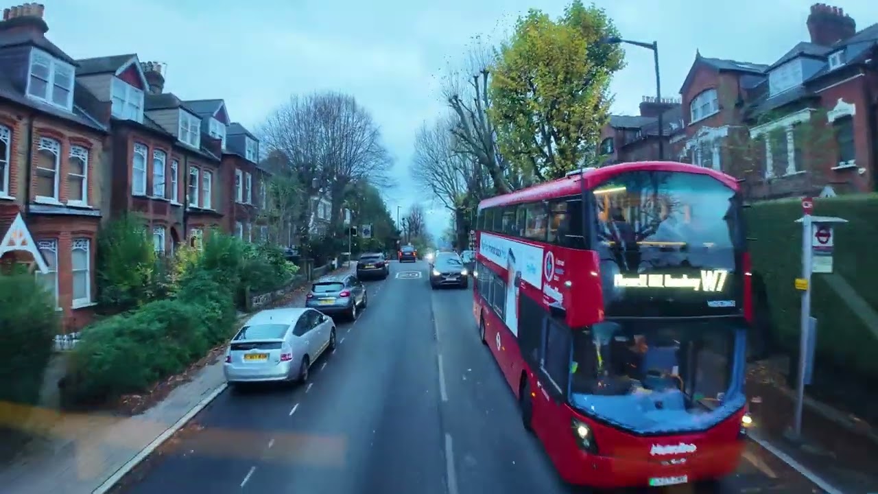 London Bus W7 From Muswell Hill Broadway To Finsbury Park: Full Journey