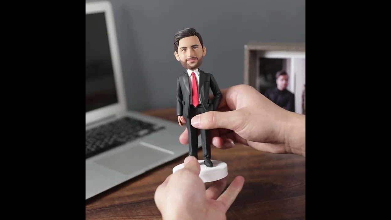 Personalized Bobble Head Gifts