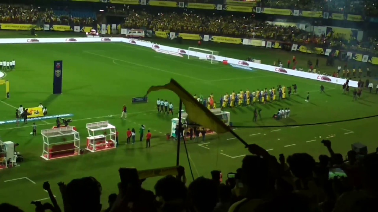 HERO ISL: Kerala Blasters vs Mumbai city, JLN stadium kochi, fans celebration, Team line up