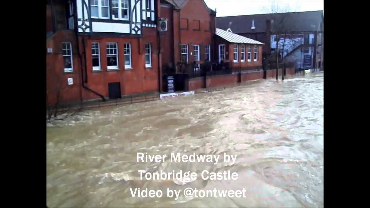 Tonbridge flooding - Christmas Day 2013