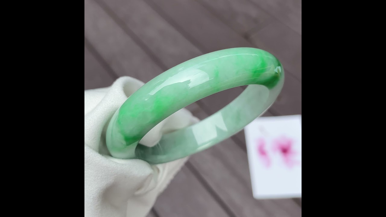 Green Jade Bangle | 55mm (NJBA026)