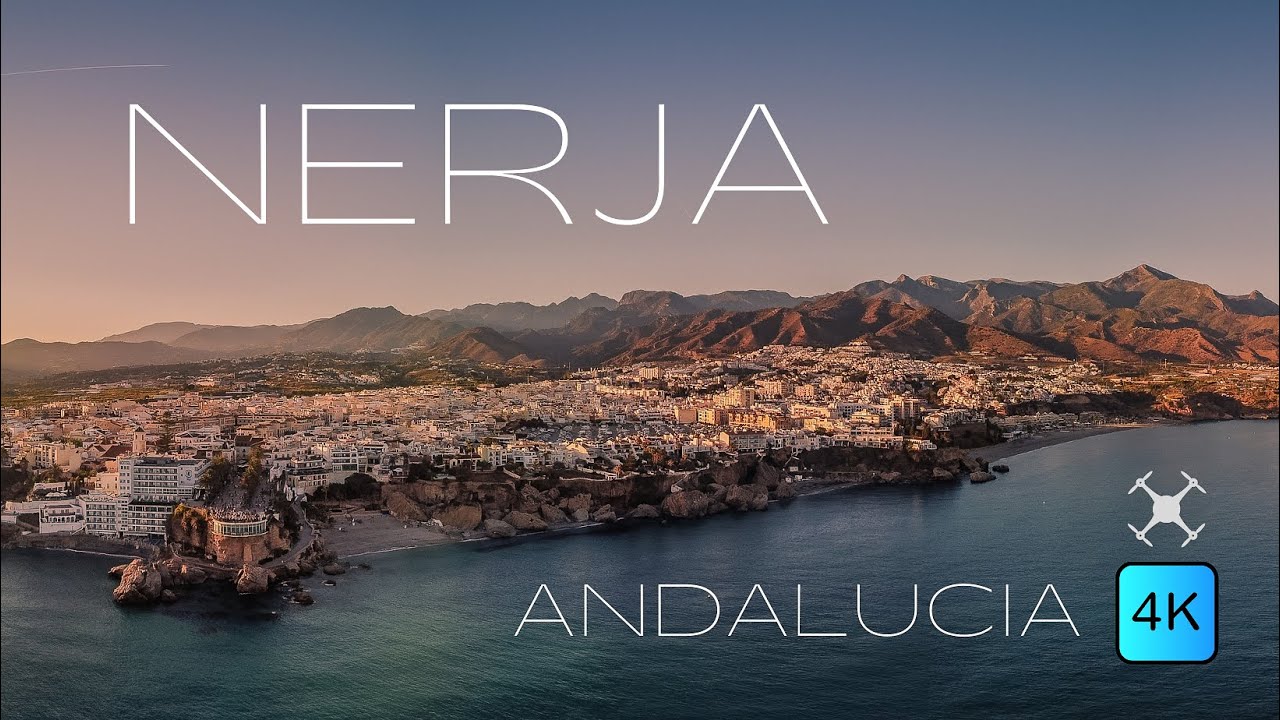 Balcón de Europa, el mirador de Nerja (Málaga).Playa de Burriana.Costa del Sol.España