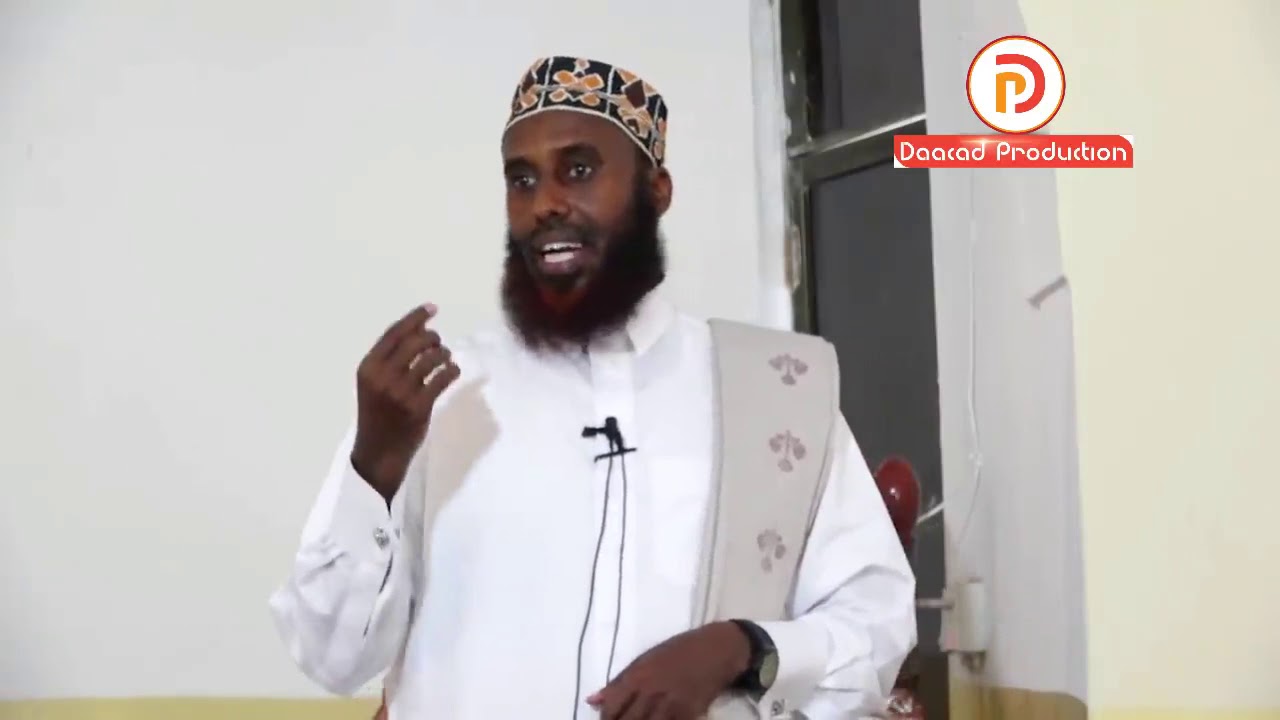 QISO CIBRA QAADASHO LEH  NINKII BANGIGA KA SHAQAYN JIRAY  Sh Maxamed Macalin Abshir