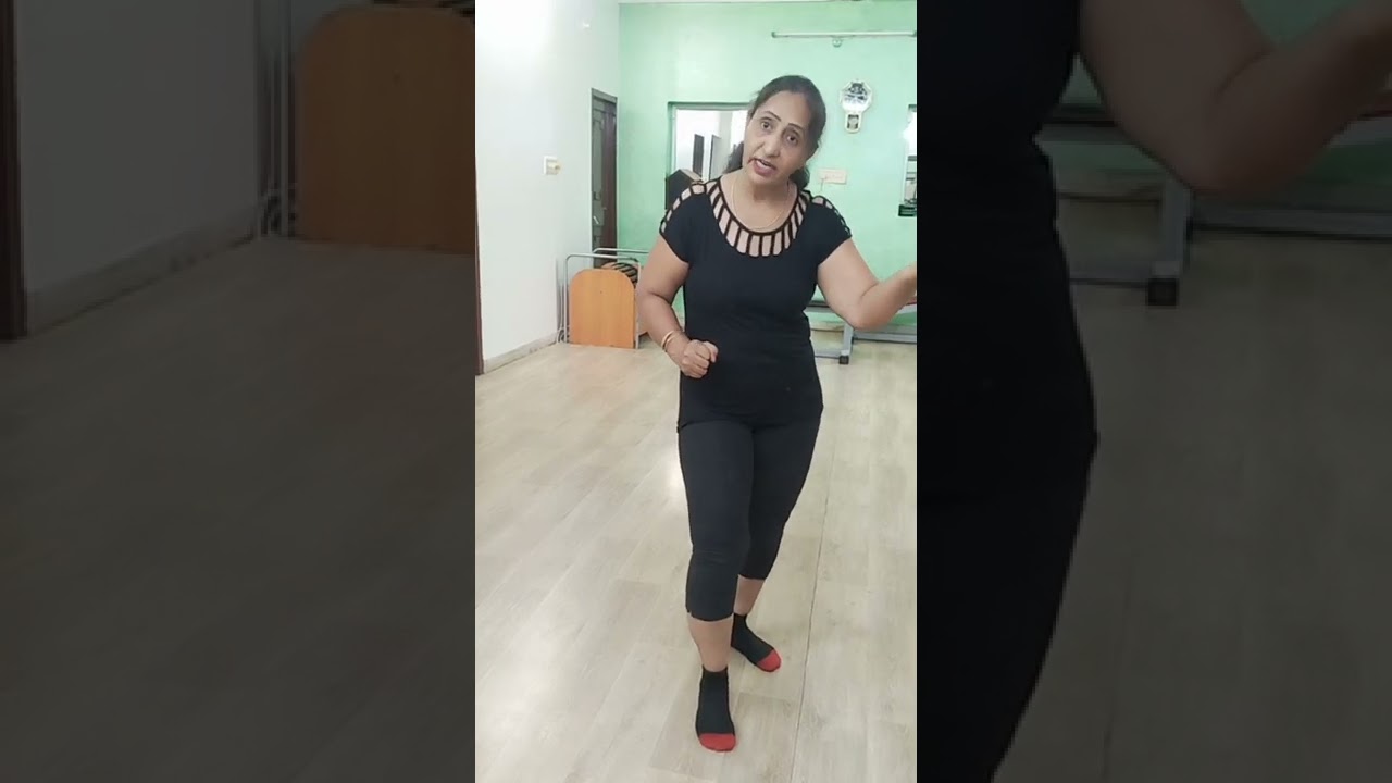 basic steps on sindhi songs by veena sakhrani....