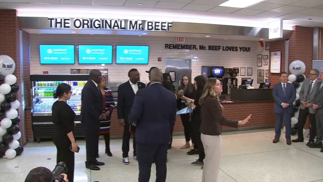The Original Mr. Beef opens at Chicago's Midway International Airport