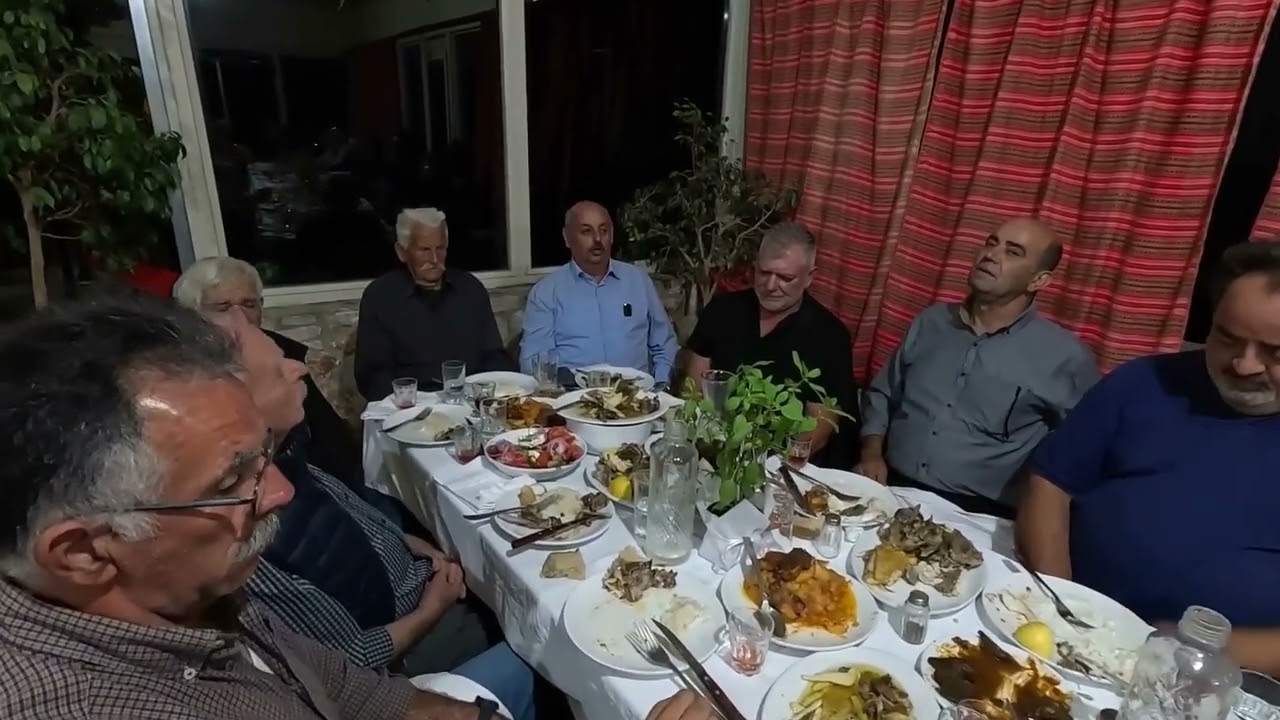 Ριζίτικο : ΧΡΙΣΤΕ ΝΑ ΖΩΝΟΥΜΟΥ ΣΠΑΘΙ