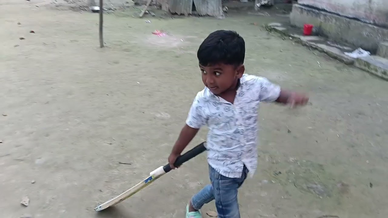 আরাবি ফুটবল দিয়ে ক্রিকেট খেলে ###আরাবি ক্রিকেট খেলার ভিডিও ### foryou#video#youtude channel 😄😄😄😄