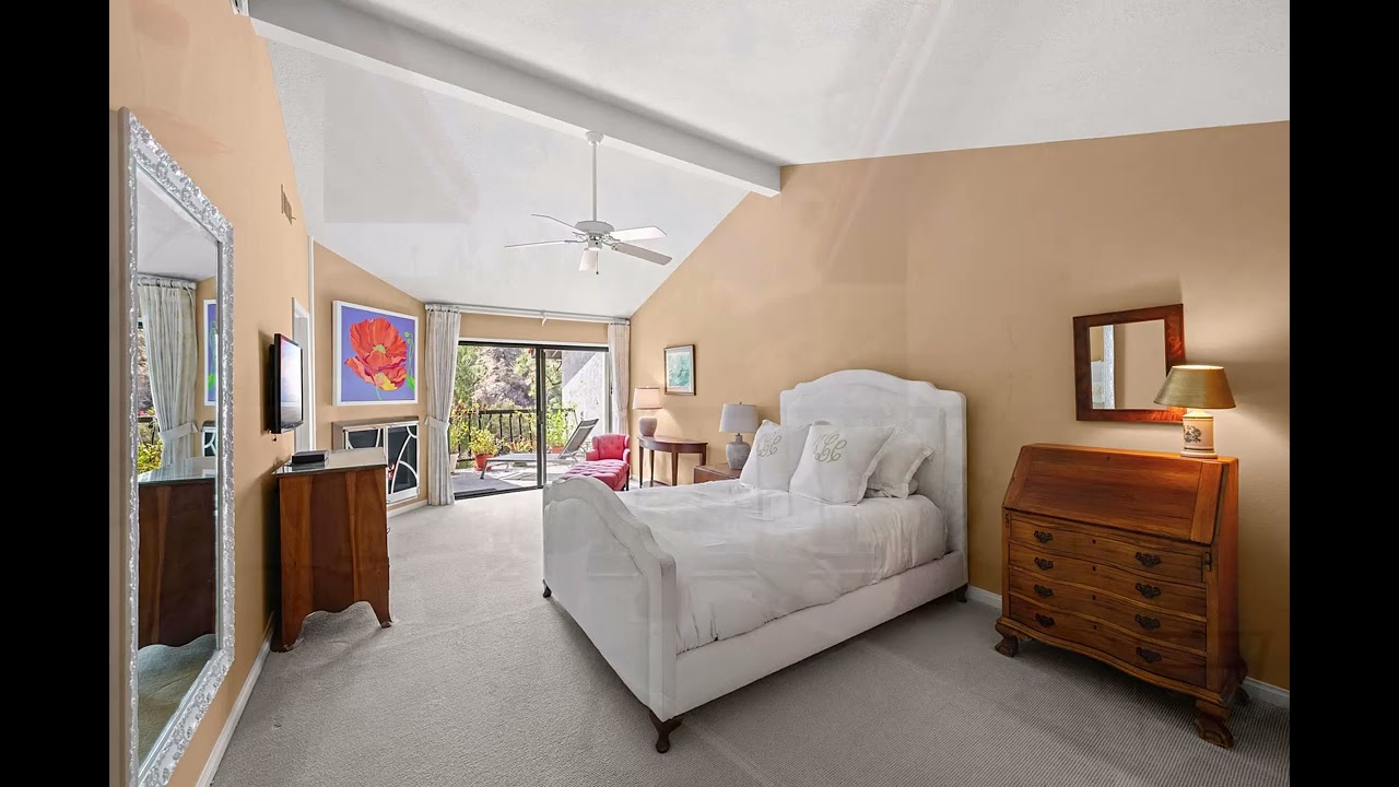 1490 Palisades Drive, Pacific Palisades 90272