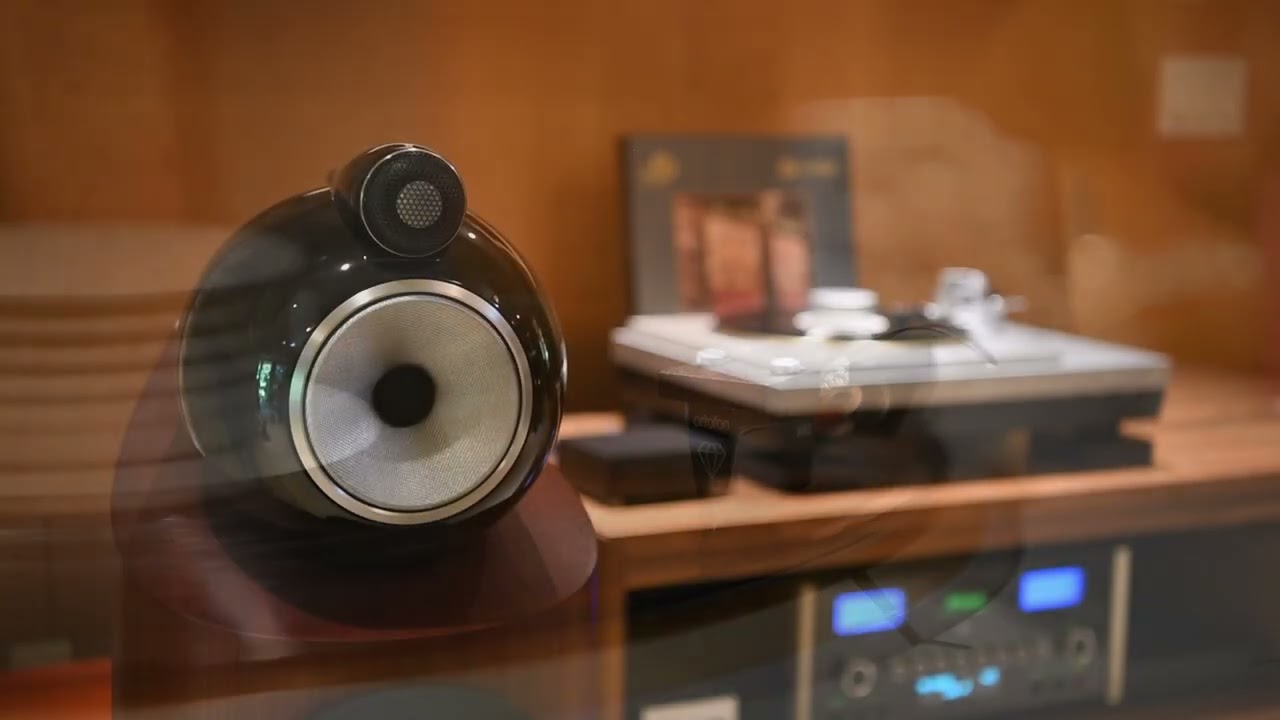 XC 40 Interprets Jazz at the Pawnshop