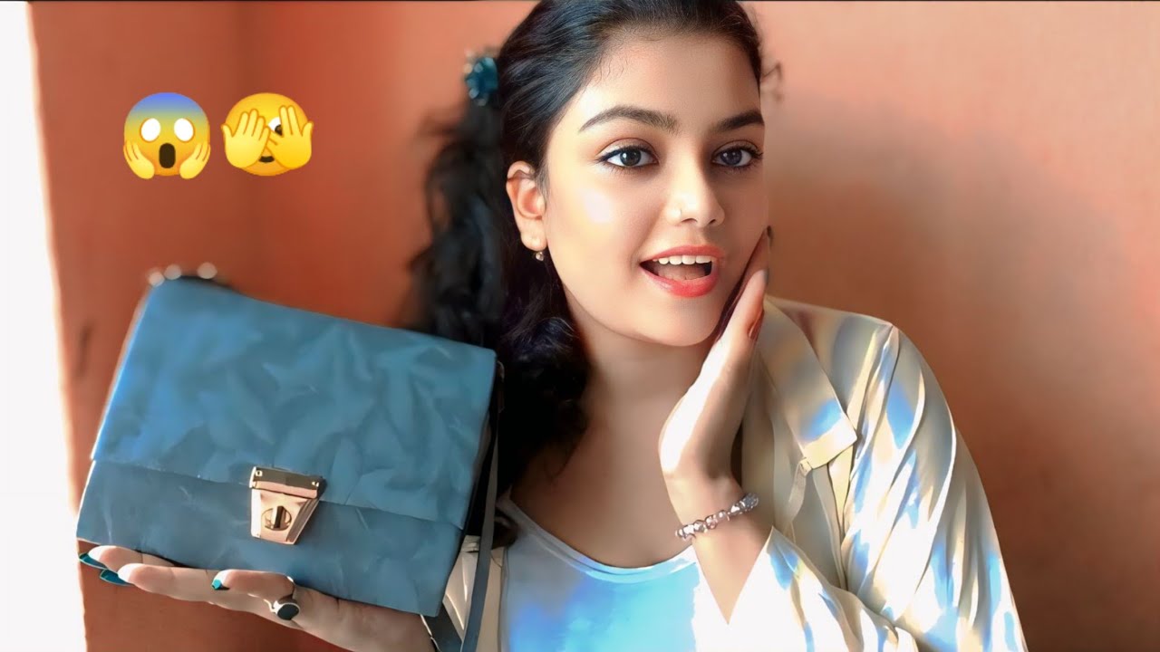 ASMR | What's In My Bags | 😱🫣