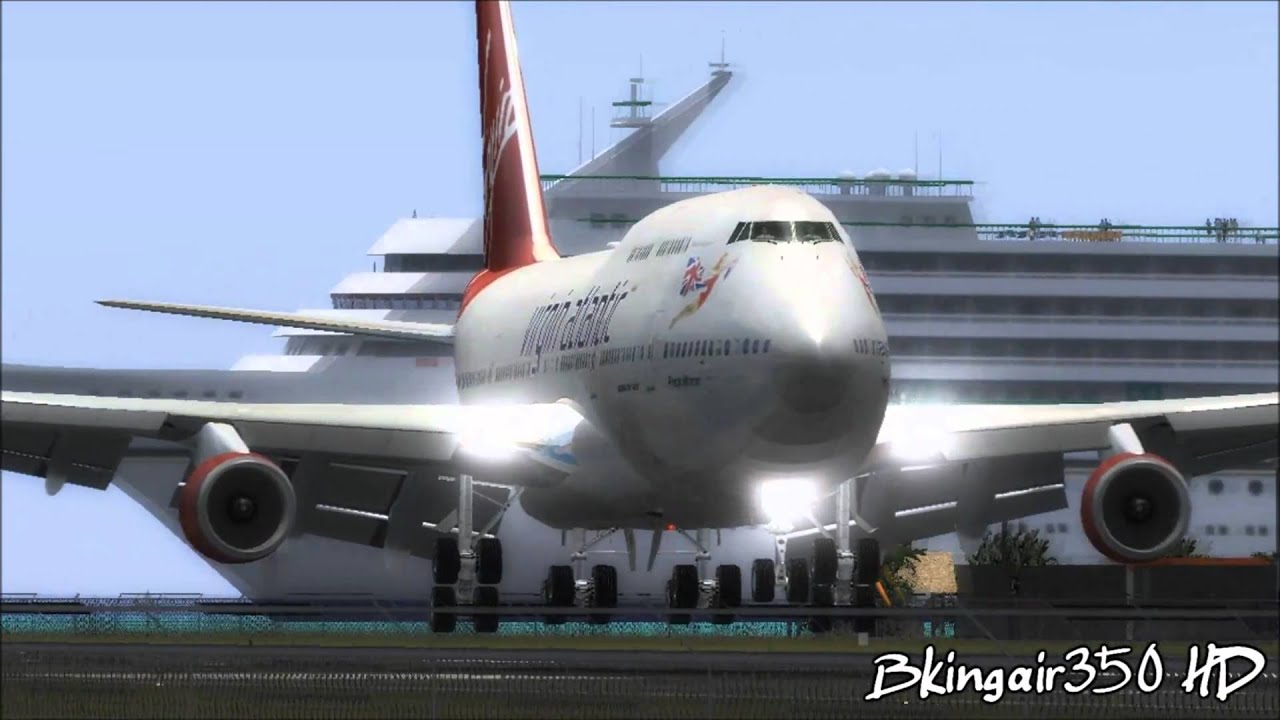 SHORTEST RUNWAY | SMOOTHTEST BOEING 747 LANDING | MUST WATCH