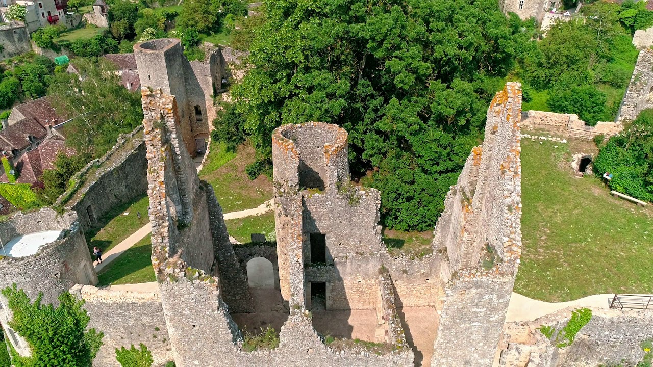 The Castle of Angles sur l'Anglin since the 15th Century