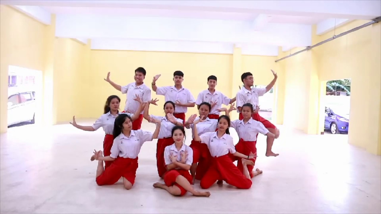 ภาษาท่าและนาฏยศัพท์ประกอบ เพลง เพียงสบตา - ม.5/8 โรงเรียนปัญญาวรคุณ
