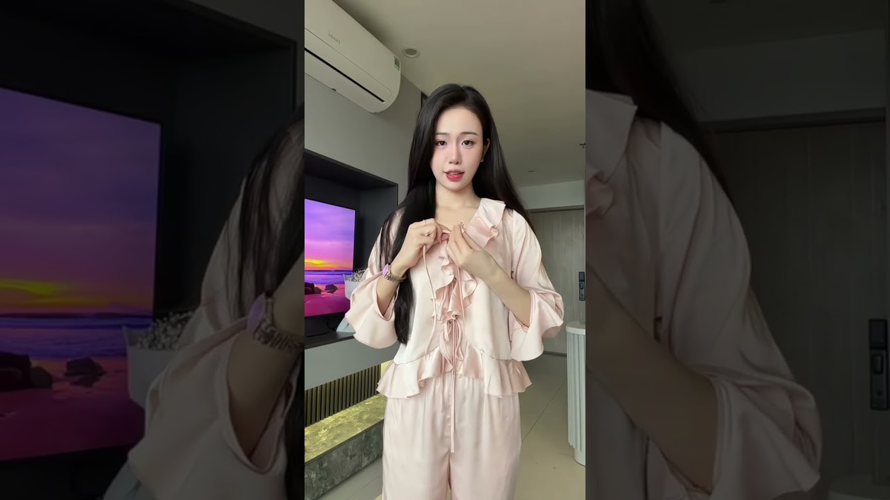 Đồ ngủ Ê chất em MÊ lắm, gửi tín hiệu cho mấy nàng mắc xíu mà quá xứng #donngu #xh