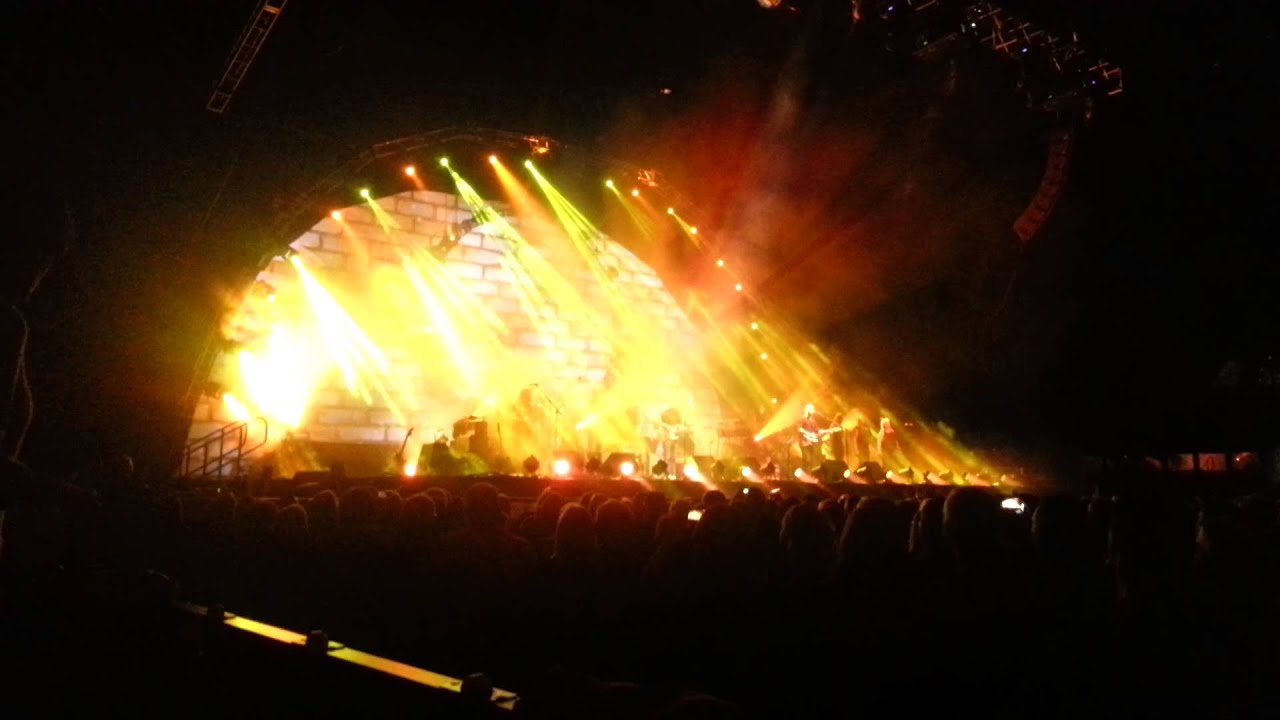 Brit Floyd Comfortably Numb Liverpool 2013