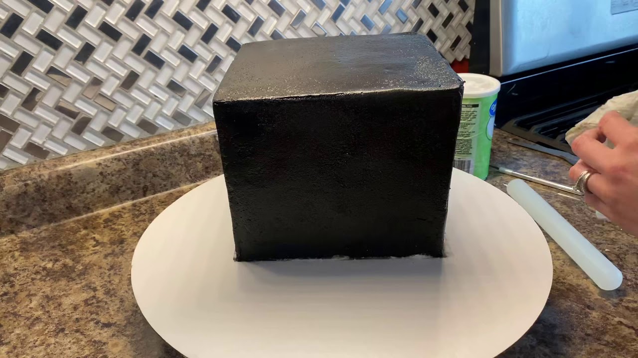 How to make a Money Safe Cake