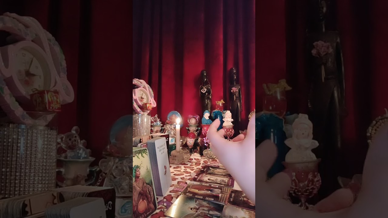 برج الدلو  سيحاول استعاده حبك من جديد لانه ادرك انك اكثر انسان حبه بصدق و سعى لأرضائه🥹يشعر بالوحده😔