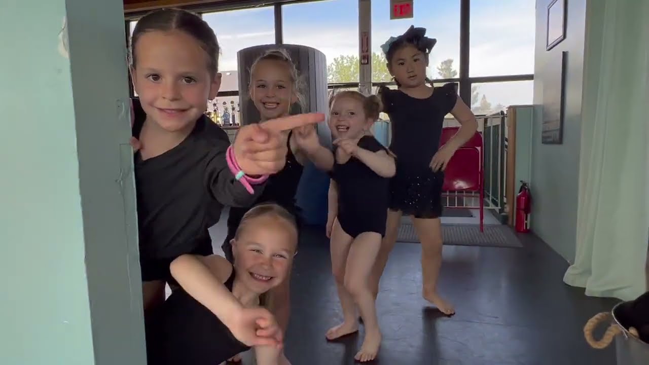 Dance Enthusiasm 2022 Recital: New Beginnings, Same Family