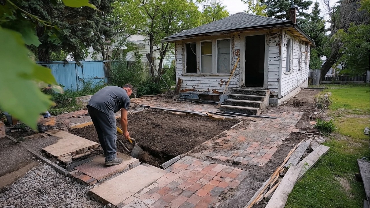 Мужчина Преобразует ЗАБРОШЕННЫЙ ДОМ с DIY и Экономит Более $60,000 | От Начала До Конца @MrBuildit