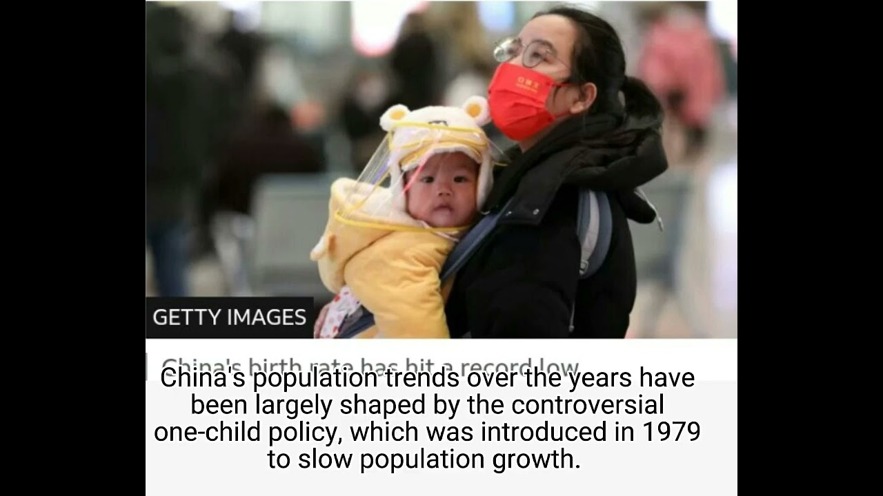 China's population falls for first time since 1961