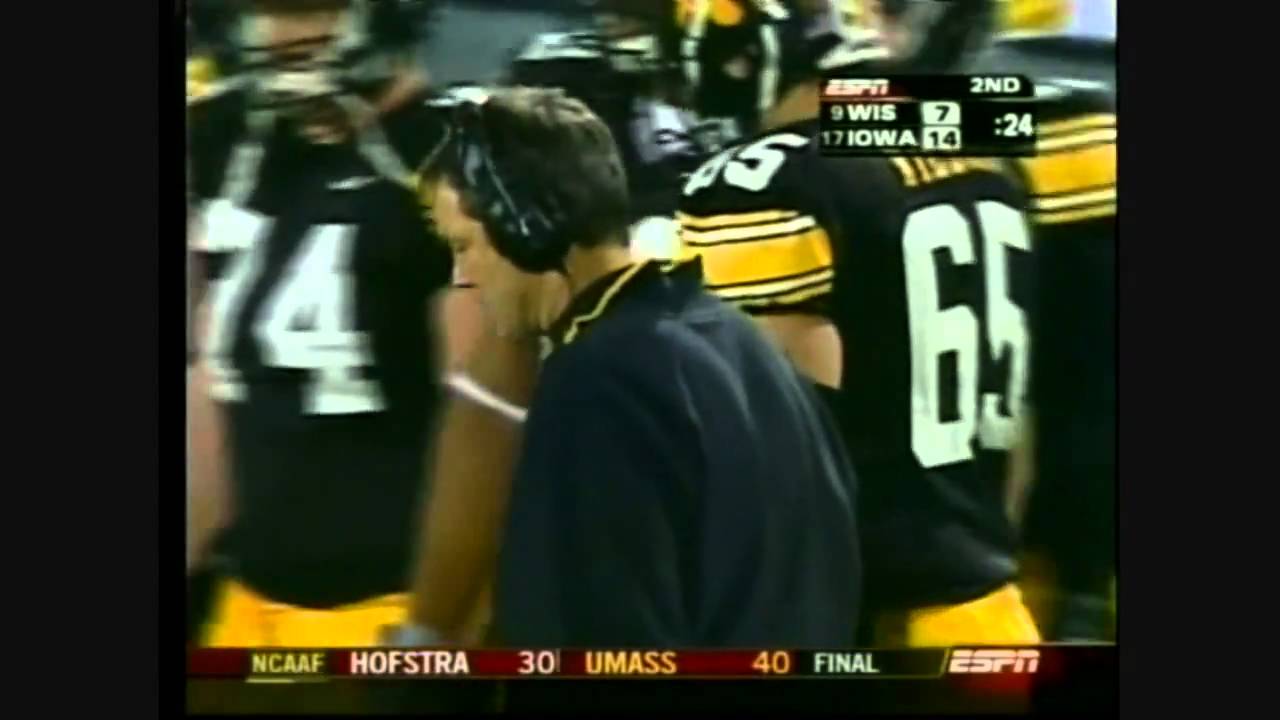 2004 #9 Wisconsin at #17 Iowa Highlights