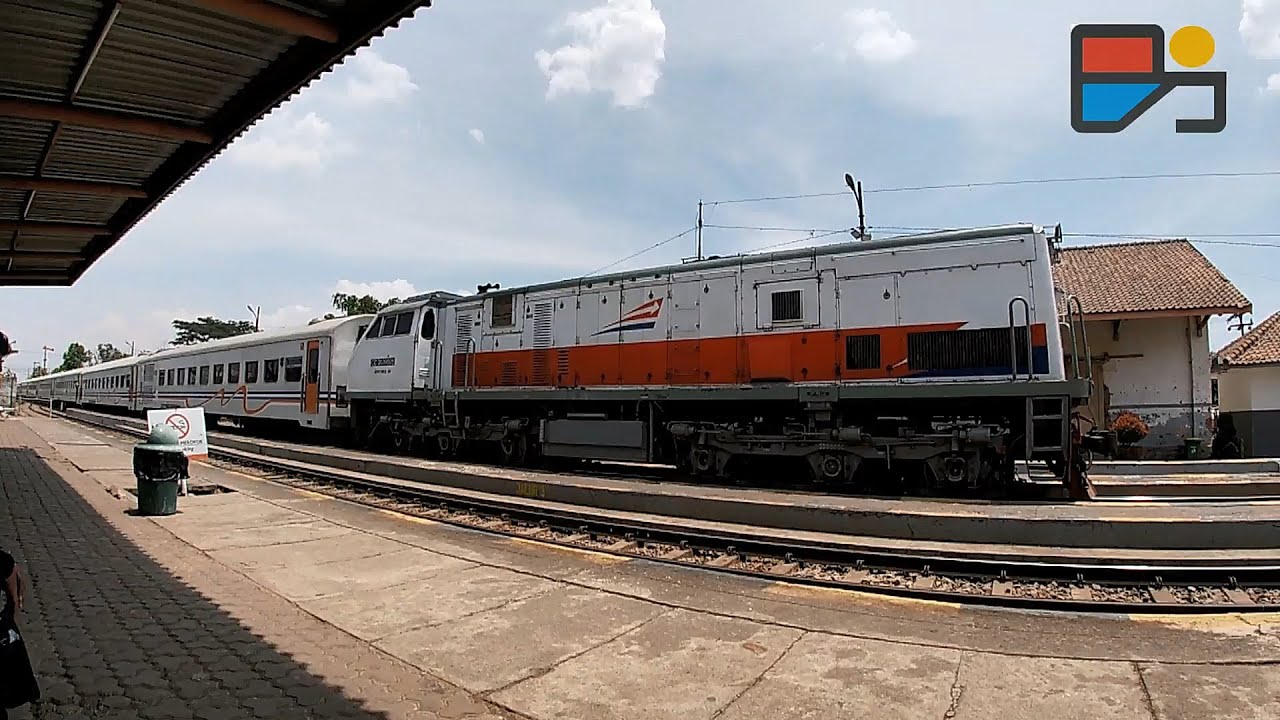 Naik Kereta Api Lokal Bandung Raya dari Rancaekek | Trainveling BD 12