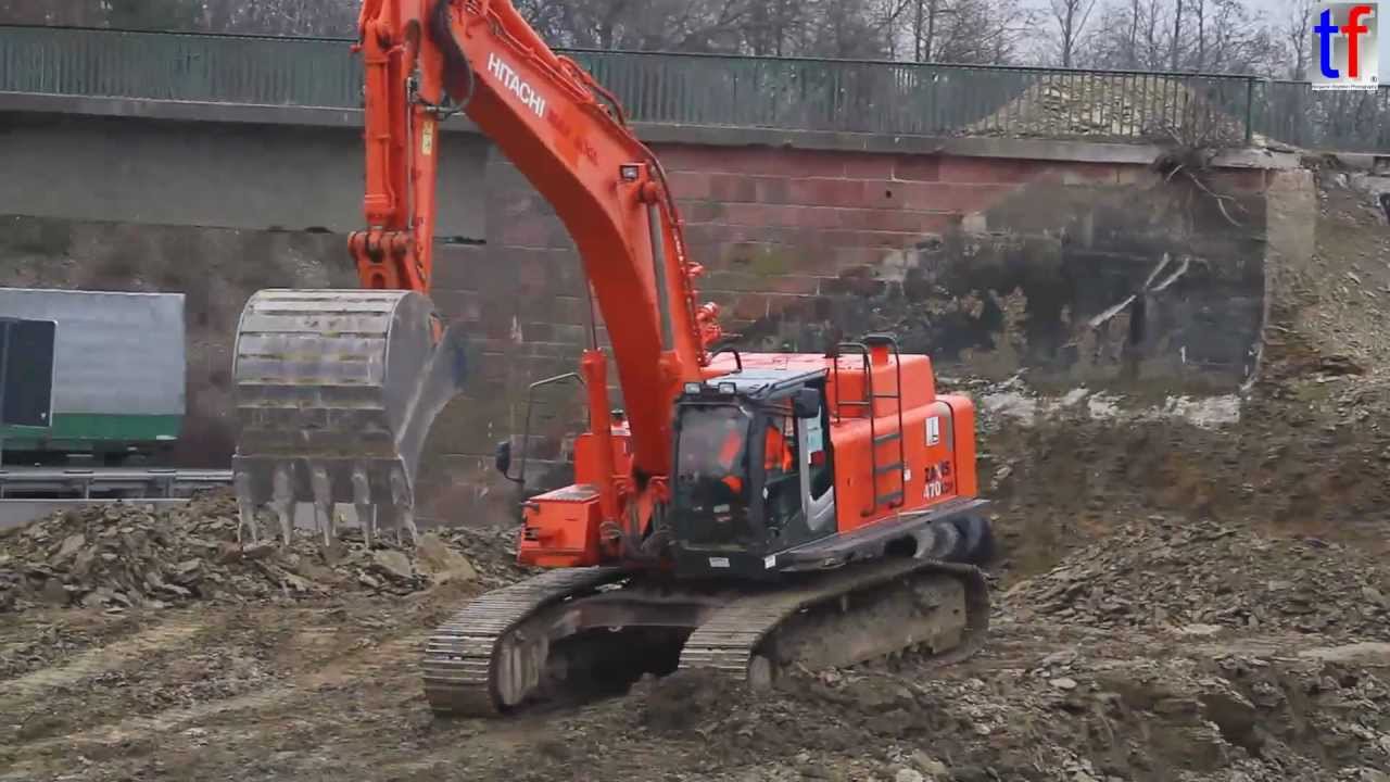 Hitachi Zaxis 470 LCH & Liebherr TA 230 on highway construction site, A8, Karlsbad, GERMANY. 2013