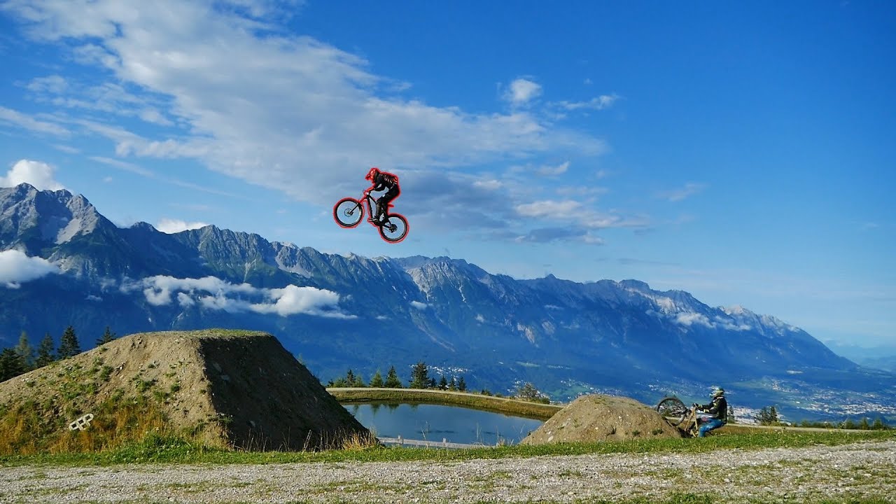 Bikepark ROADTRIP | Innsbruck Whip Off Jump | Day 1