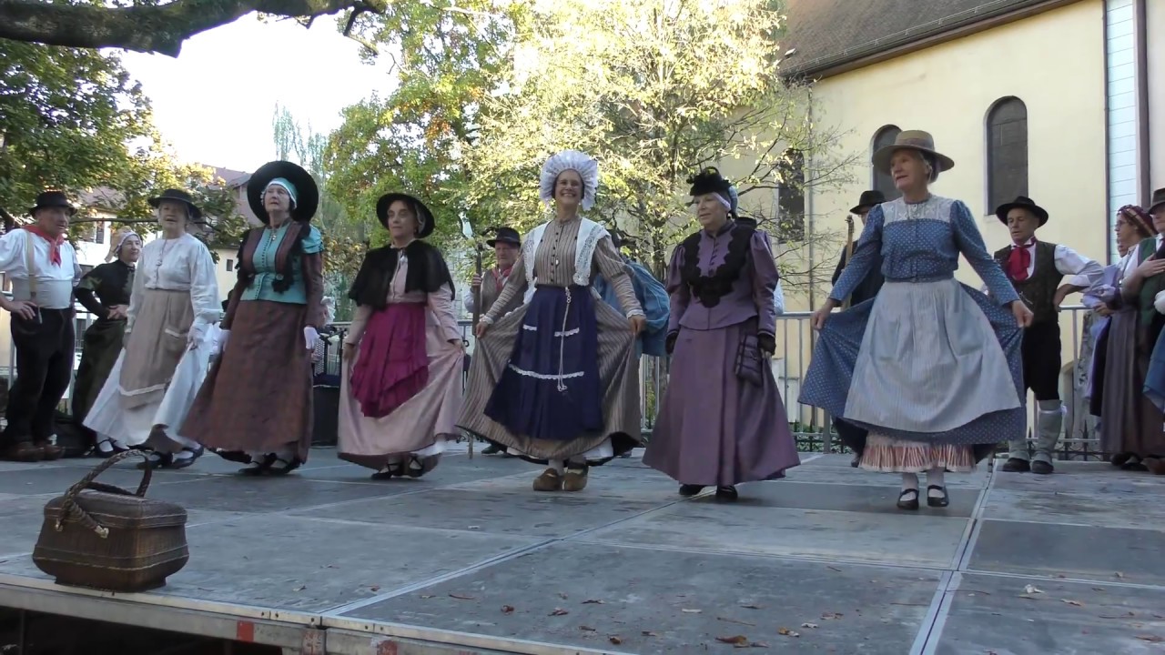 les #danses #folkloriques traditionnelles du groupe 