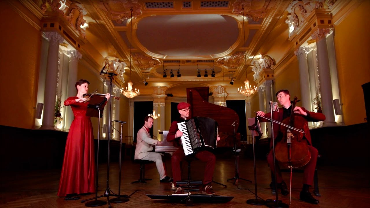 Astor Piazzolla - The Rough Dancer and the Cyclical Night - Ensemble Nueva Pasión