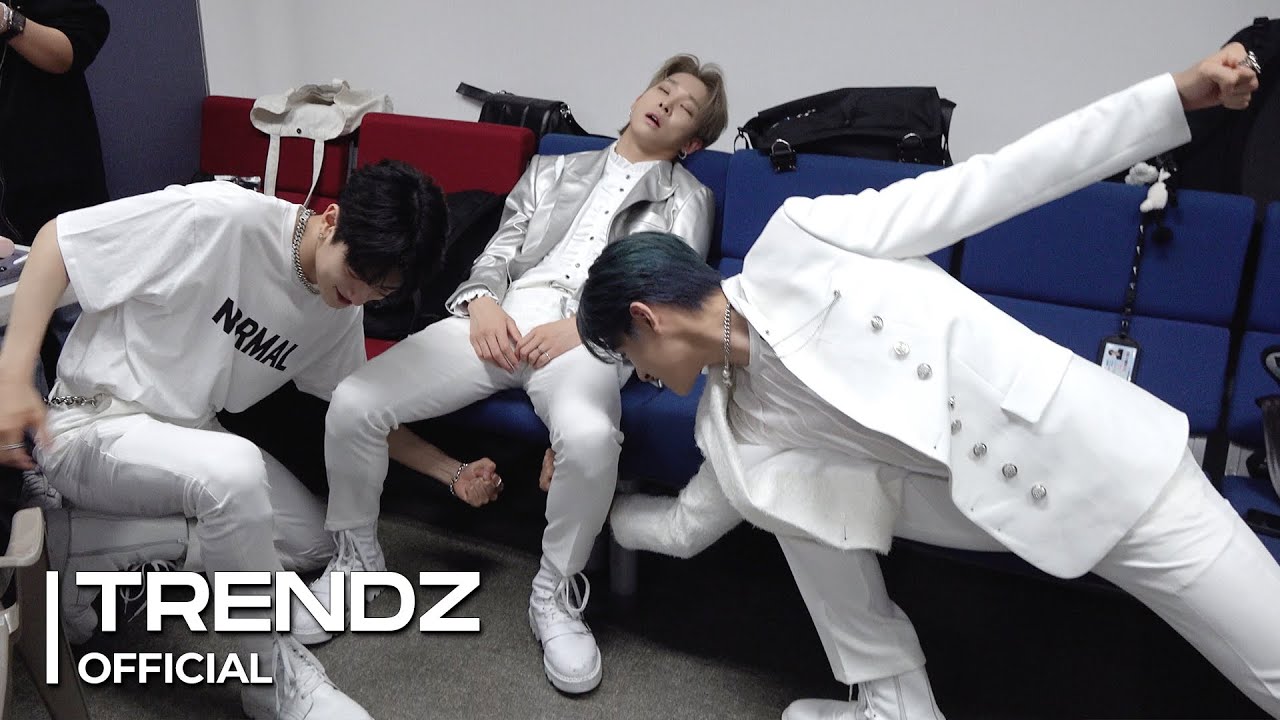 [ZOOM OUT] TRENDZ(트렌드지) WHO [吼] 음악방송 비하인드 #3 | Behind The Scenes (ENG SUB)