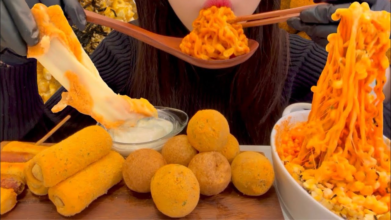 ASMR) BHC 치즈볼 뿌링치즈볼/핫도그/소떡에 콘치즈 불닭볶음면!!! 먹방 CHEESEBALLS AND CORN CHEESE BULDAK NOODLES MUKBANG