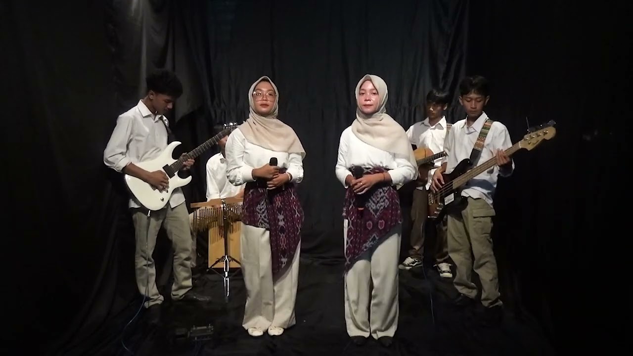 Puisi Wajib : 