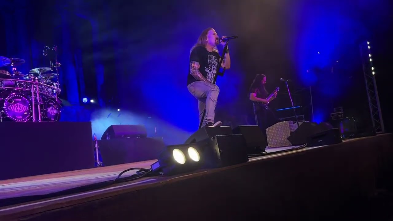Dream Theater @ Teatro Antico Taormina - Hollow Years ('96 demo version; extended guitar solo intro)