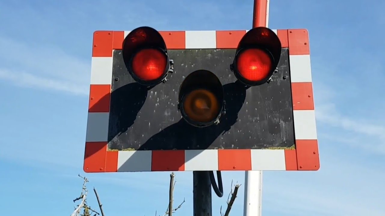 Halogen Lights at Three Horseshoes No3 Level Crossing, Cambridgeshire