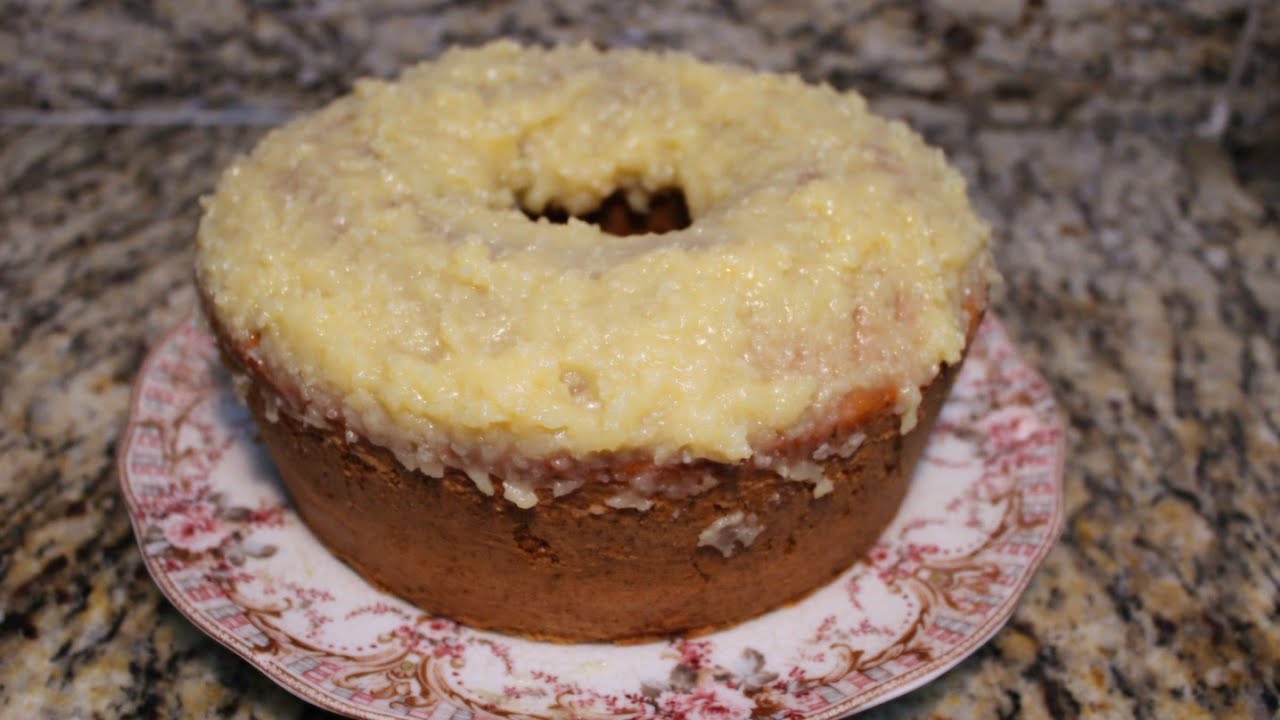 BOLO DE COCO COM COBERTURA SEM LEITE CONDENSADO ‐ FOFO, DELICIOSO E FÁCIL DE FAZER
