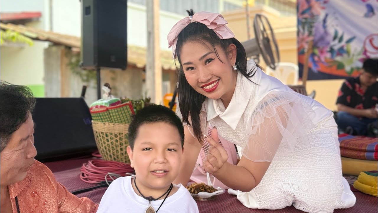น้องเจ้าขุนเด็กพิการไม่มีแขนตั้งแต่กำเนิด วันนี้โตเป็นบ่าวแล้ว แถมซอได้เก่งขนาดเลยเจ้า 