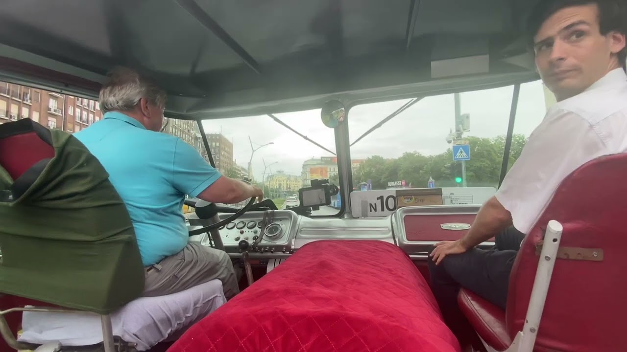 Ikarus 630-as Cabrio nosztalgiajárat az N109-es vonalon.