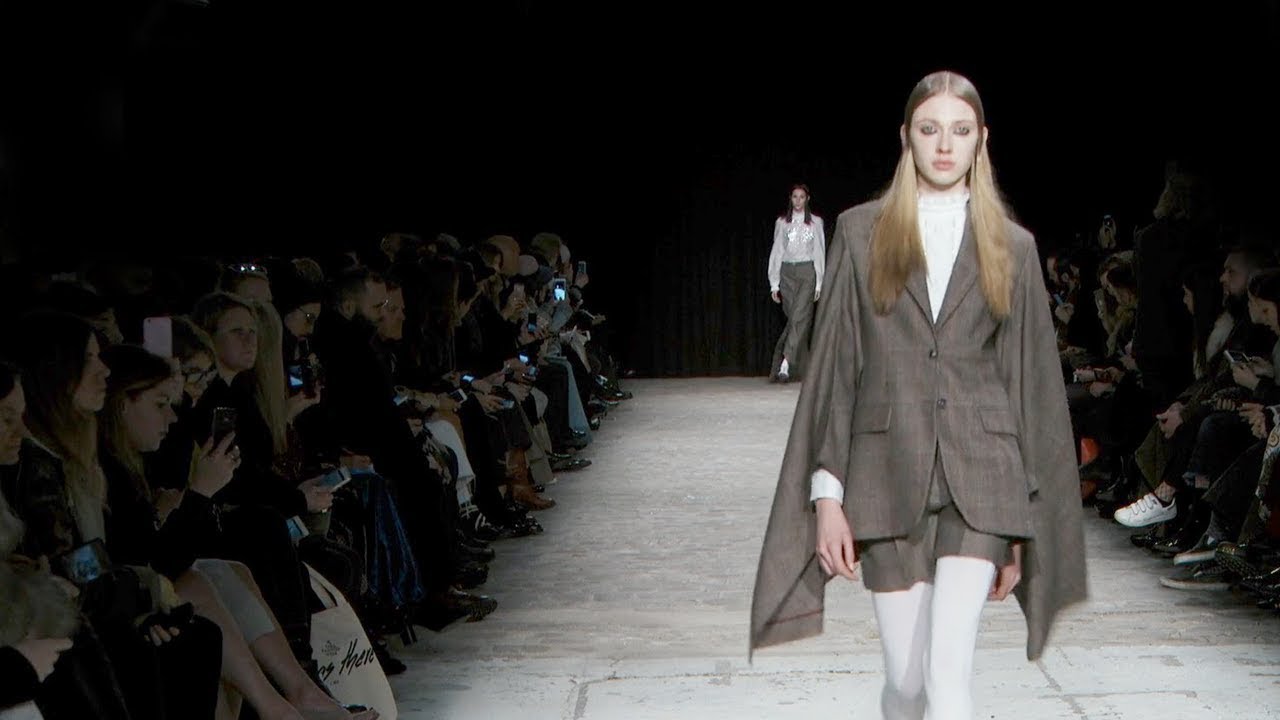 Veronique Branquinho | Fall Winter 2017/2018 | Full Show