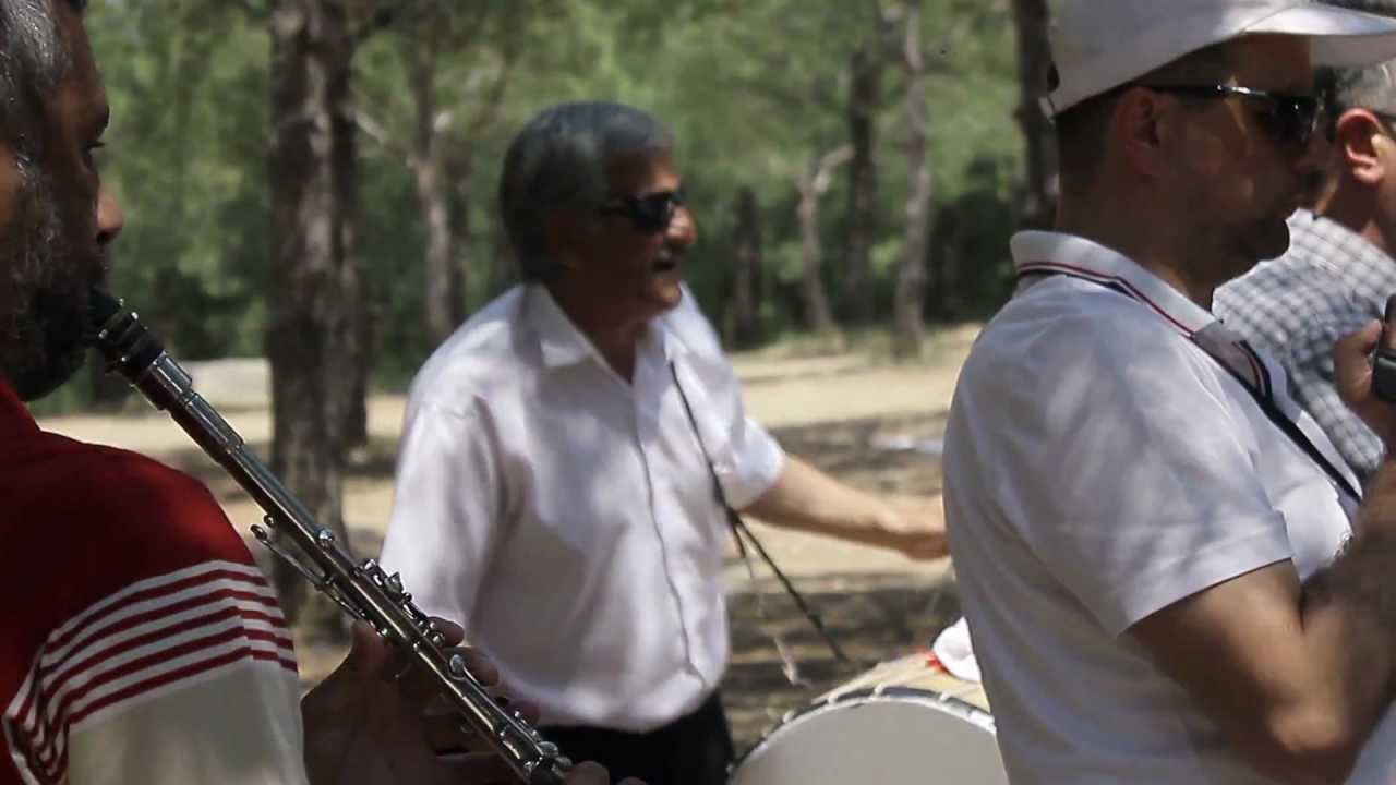 βγαίνω στους δρόμους - Αλέξανδρος Μίχος