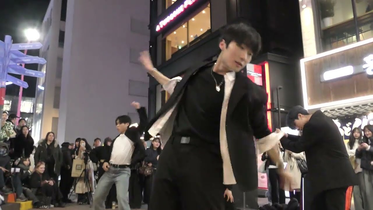 260225 Korean kpop performance team M_OCEAN (모션) - 중독 (Overdose)/으르렁 (Growl) (EXO) Hongdae Busking