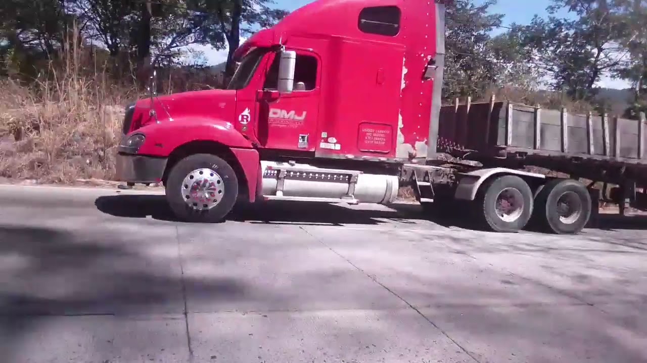 Las mejores máquinas del sur #viral #honduras #carretera #trailers