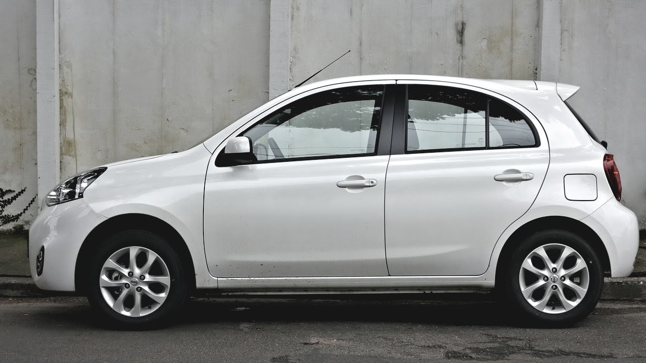 Nissan March SV 1-litro 3-cilindros no uso com Paulo Keller