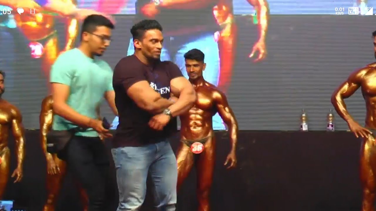 Sunit Jadhav Guest posing💪😱 chandrapur Maharashtra