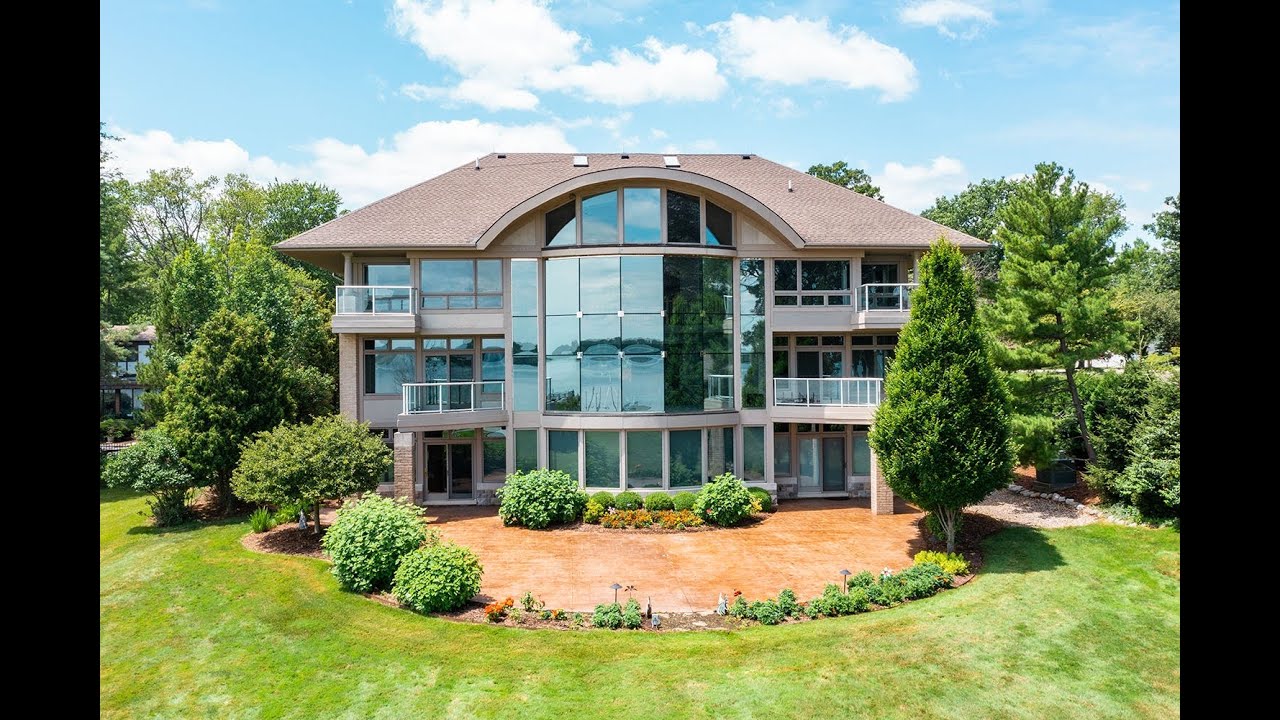 $2M glass house on Grosse-Ile has 